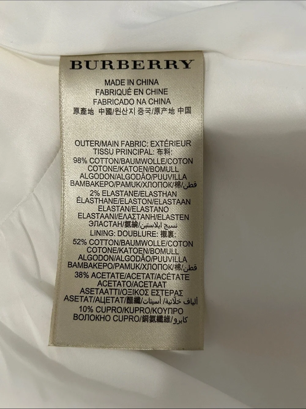 Burberry Britt Cream Double-Breasted Trench Coat with Black Buttons Sz 6 - Picture 7 of 10